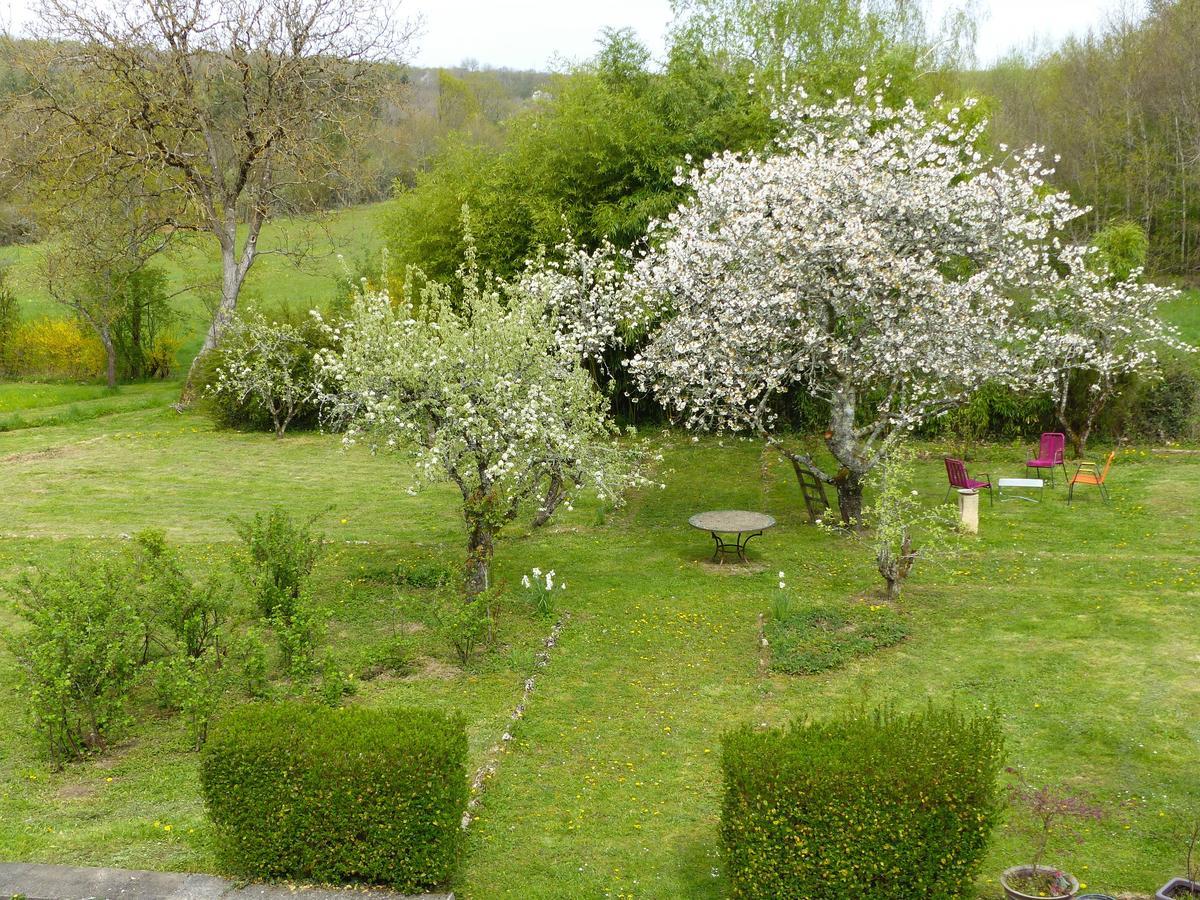 Val De La Nef Bed & Breakfast Joux-la-Ville Eksteriør bilde