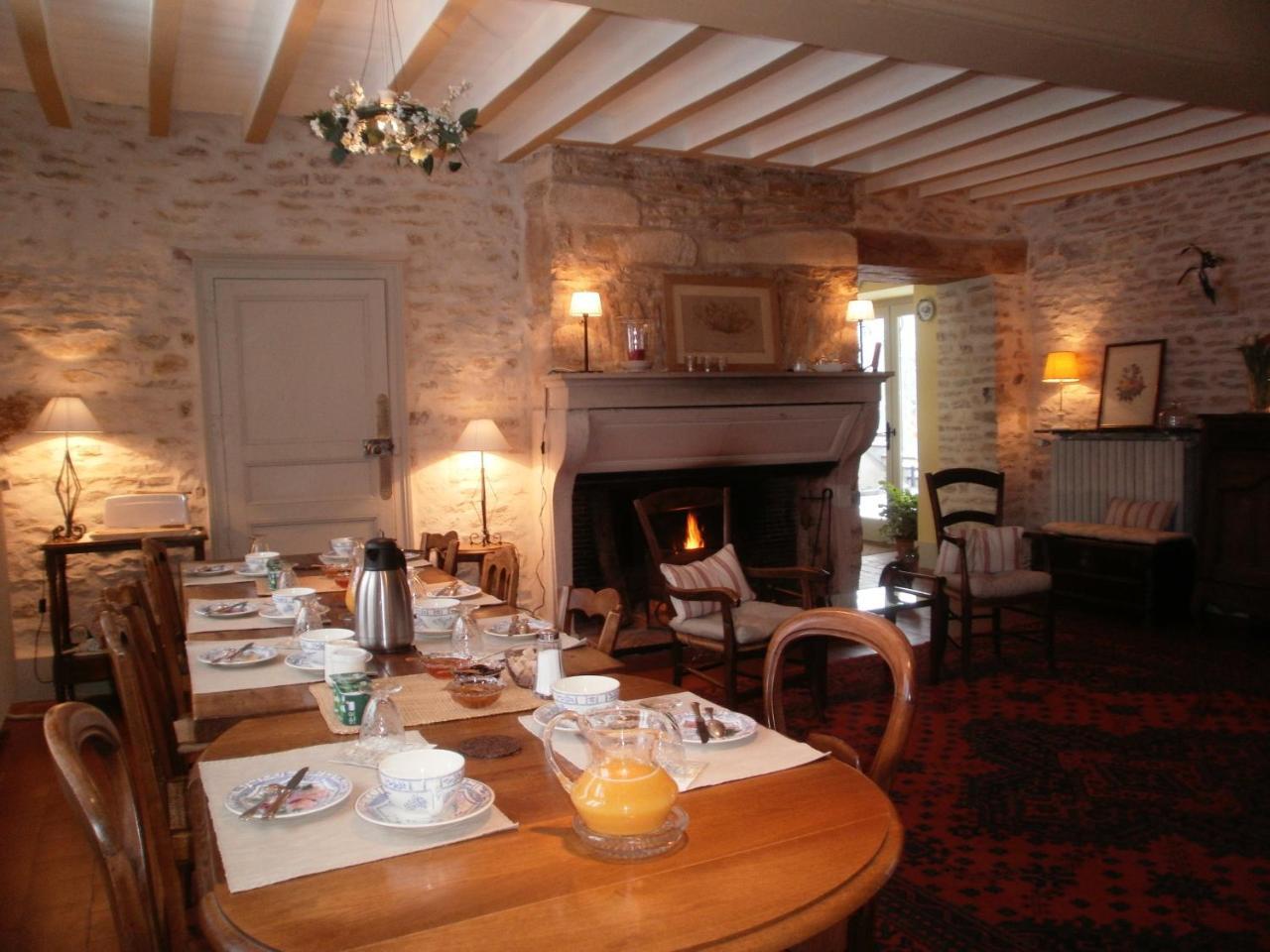 Val De La Nef Bed & Breakfast Joux-la-Ville Eksteriør bilde