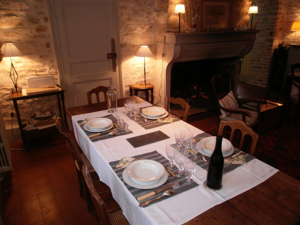 Val De La Nef Bed & Breakfast Joux-la-Ville Eksteriør bilde